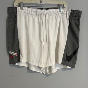 Nike White and Black‎ Sports Shorts